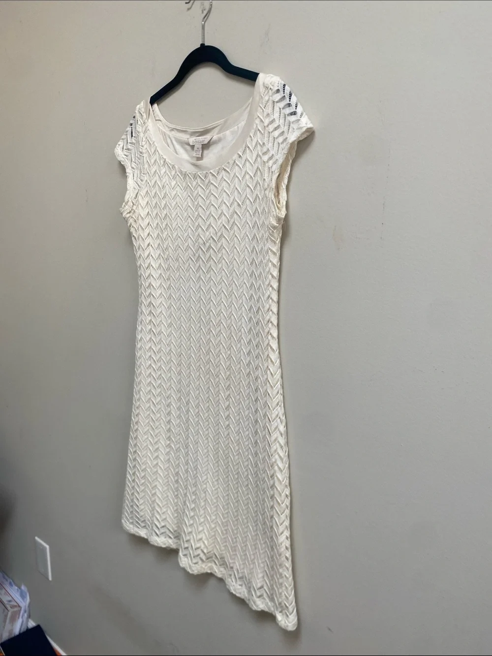 Banana Republic White Knit Cap Sleeve Chevron Dress, Size M